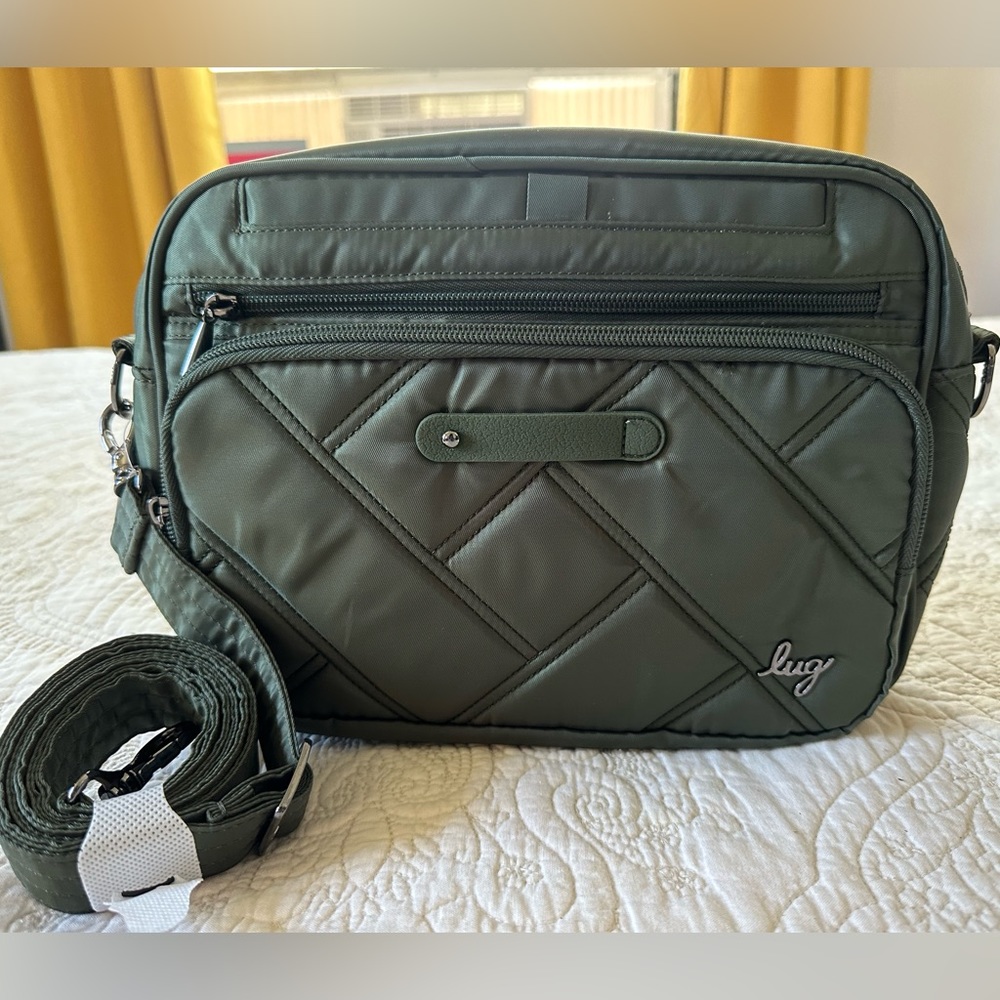 Lug Carousel XL 2 Crossbody